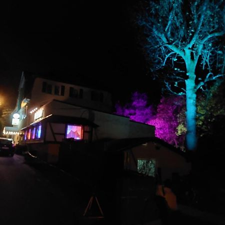 Zur Edlen Krone Neuhausen  Luaran gambar