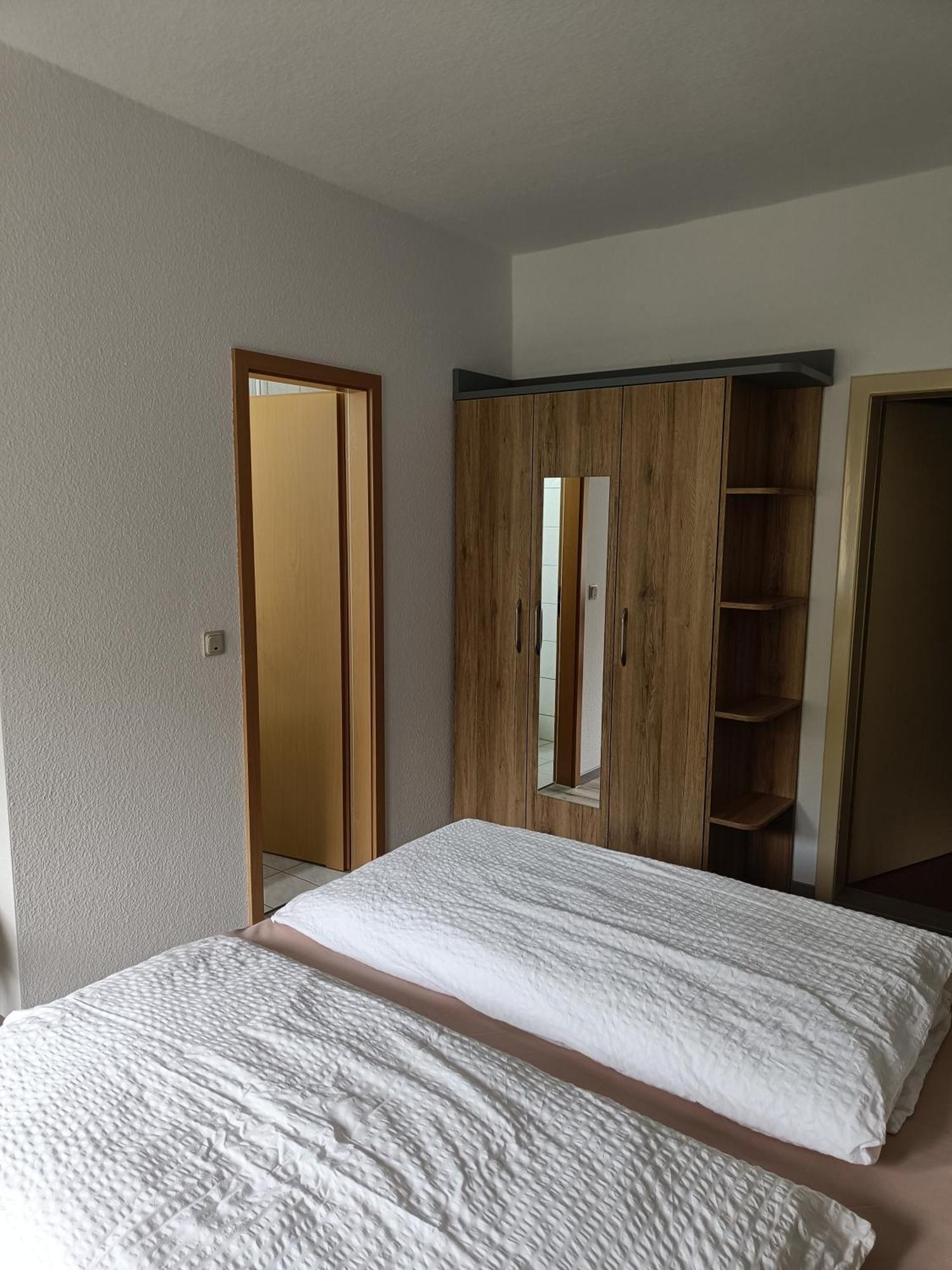 Zur Edlen Krone Neuhausen  Luaran gambar