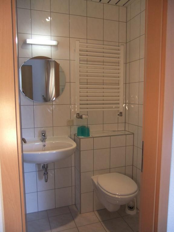 Zur Edlen Krone Neuhausen  Bilik gambar