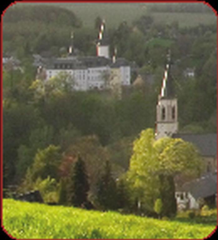 Zur Edlen Krone Neuhausen  Luaran gambar